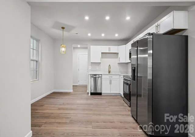 Photo 3 of Single family home for sale at 1215 Wilson W Lee Blvd, Statesville, NC 28677 | MLS# 4394986 | Listing updated on 2026-08-21