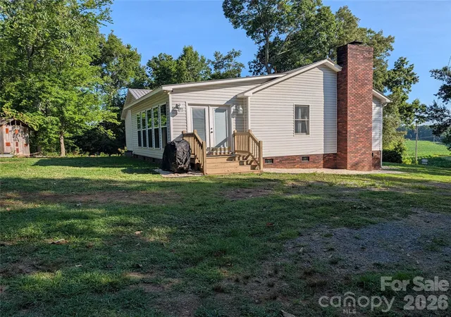 Homes for sale in Oakboro, NC | 10174 Nc 138 Hwy, Oakboro, NC 28129 | MLS# 4394996