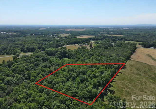 Photo 3 of Sale Pending at 165 Alexander Farm Rd, Harmony, NC 28634 | MLS# 4395001 | Listing updated on 2026-09-11