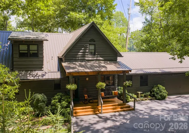 Homes for sale in Highlands, NC | 85 & 95 Ralph Thomas Rd, Highlands, NC 28741 | MLS# 4395002