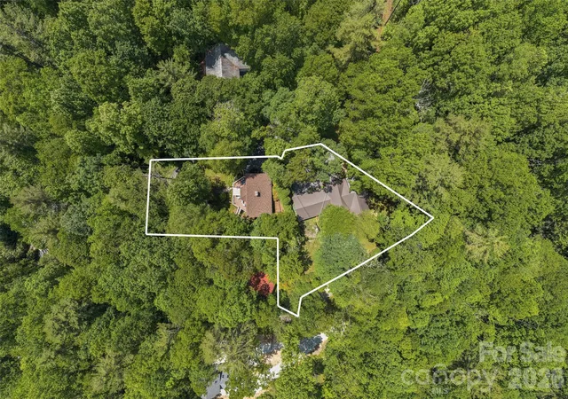 Homes for sale in Highlands, NC | 85 & 95 Ralph Thomas Rd, Highlands, NC 28741 | MLS# 4395002