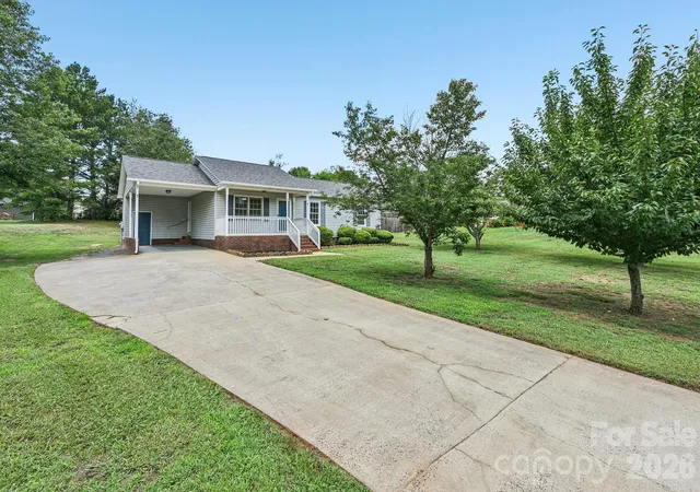 2nd image of 738 Mcdaniel Rd, Kings Mountain, NC 28086 | MLS# 4395003