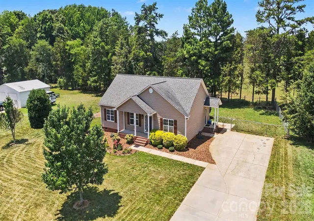 3rd image of 510 Grace Church Ln, Belmont, NC 28012 | MLS# 4395004