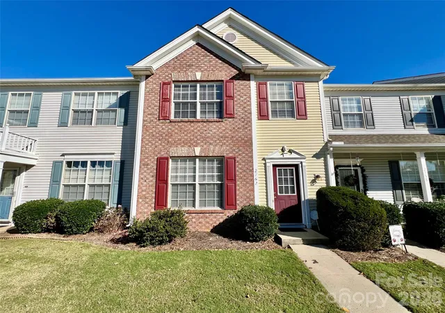 Townhouse for sale at 2762 Thornbush Ct, Charlotte, NC 28270 | MLS# 4395068