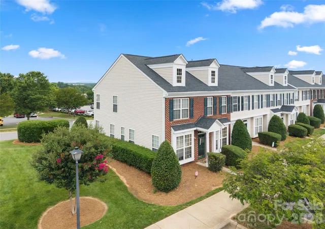 Homes for sale in Denver, NC | 7641 Bluff Point Ln, Denver, NC 28037 | MLS# 4395074
