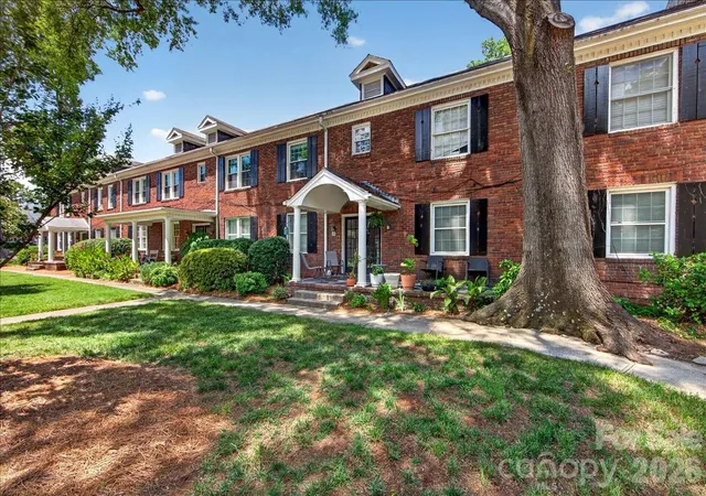 1st image of 524 Hawthorne Ln #9, Charlotte, NC 28204 | MLS# 4395091