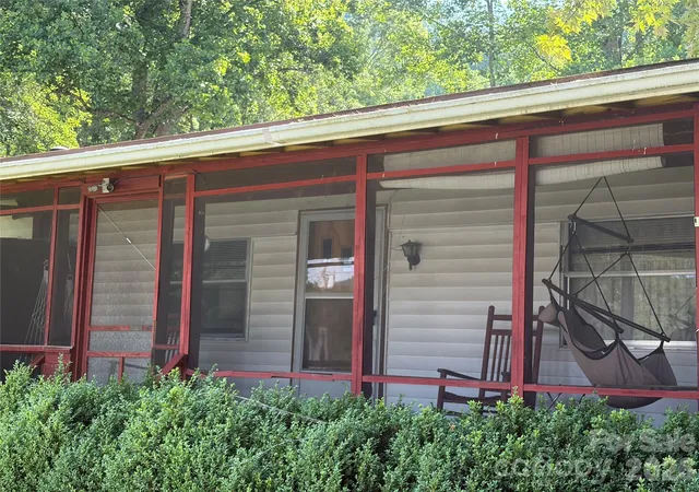 Homes for sale in Burnsville, NC | 42 Country Meadows Rd, Burnsville, NC 28714 | MLS# 4395120