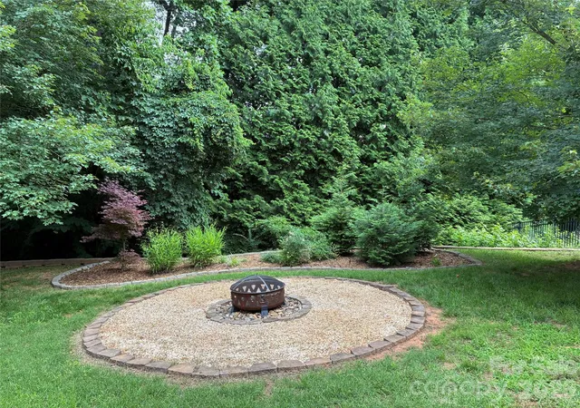 25th image of 12025 Harmon Ln, Pineville, NC 28134 | MLS# 4395151