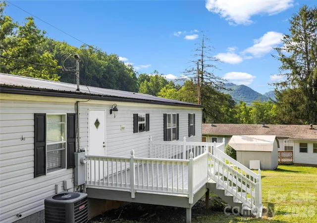 Homes for sale in Canton, NC | 245 Mountain Grove Rd, Canton, NC 28716 | MLS# 4395159