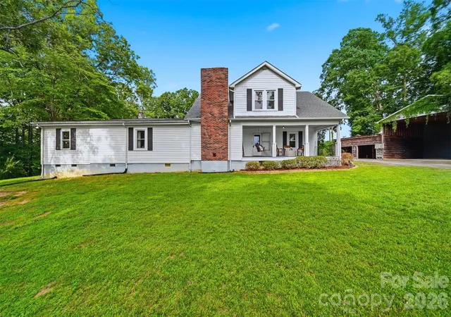 Homes for sale in Lenoir, NC | 255 Wildwood Rd, Lenoir, NC 28645 | MLS# 4395168