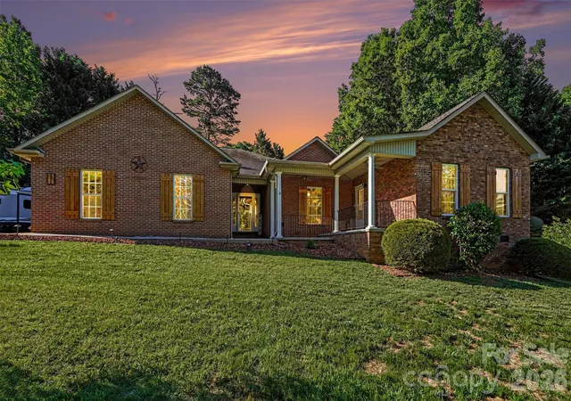 Homes for sale in Denver, NC | 6826 Teal Dr, Denver, NC 28037 | MLS# 4395169