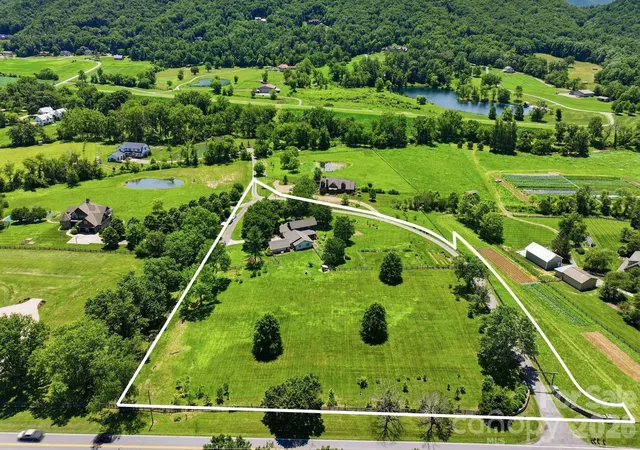 3rd image of 114 Cane Creek Ranch Dr, Fletcher, NC 28732 | MLS# 4395203
