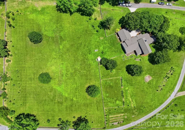 35th image of 114 Cane Creek Ranch Dr, Fletcher, NC 28732 | MLS# 4395203