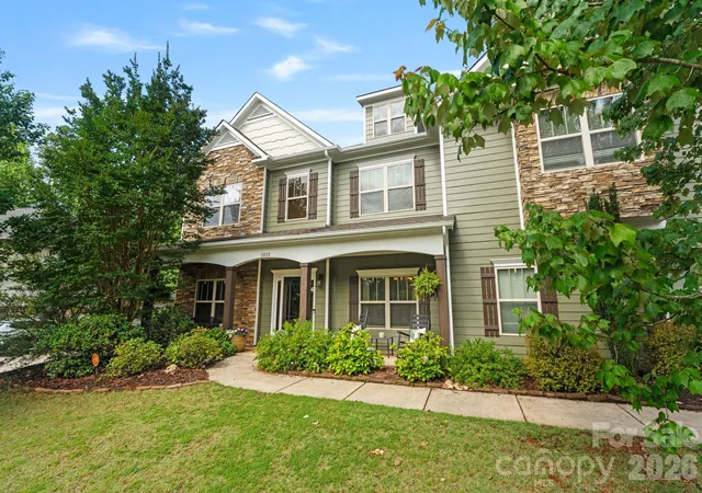 Photo 3 of Single family home for sale at 13823 Lawther Rd, Huntersville, NC 28078 | MLS# 4395245 | Listing updated on 2026-10-05