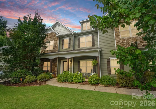 Photo 3 of Single family home for sale at 13823 Lawther Rd, Huntersville, NC 28078 | MLS# 4395245 | Listing updated on 2026-10-05