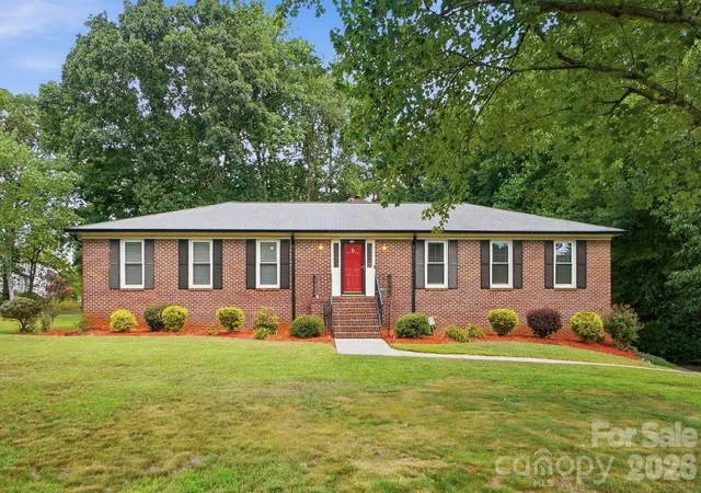 Photo 47 of Single family home for sale at 701 Blue Rock Dr, Charlotte, NC 28213 | MLS# 4395254 | Listing updated on 2026-10-06
