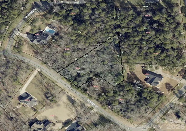 Homes for sale in New London, NC | 178 Pearl Bay Dr, New London, NC 28127 | MLS# 4395257