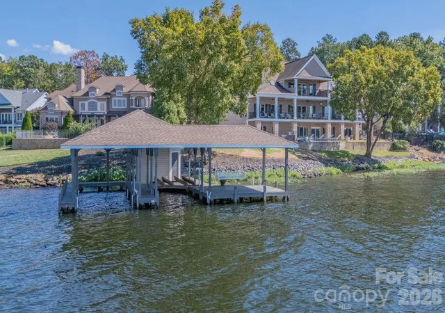 Photo 3 of Mansion for sale at 148 Forest Lake Ct, Mount Gilead, NC 27306 | MLS# 4395260 | Listing updated on 2026-10-03