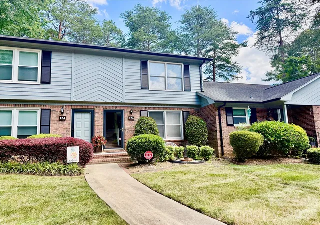 2nd image of 126 Joshua Case Ct, Fort Mill, SC 29715 | MLS# 4395284