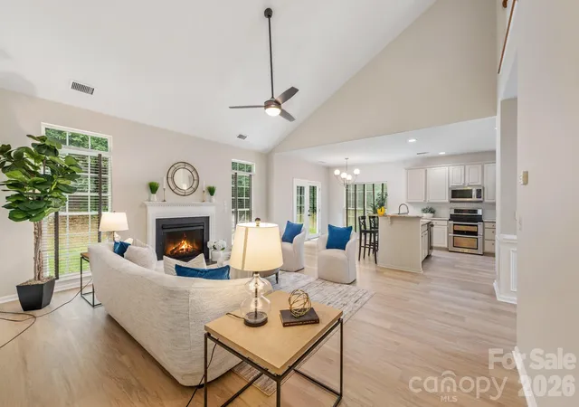 Photo 2 of Sale Pending at 20307 Southshore Dr, Cornelius, NC 28031 | MLS# 4395285 | Listing updated on 2026-07-31