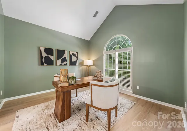 Photo 3 of Sale Pending at 20307 Southshore Dr, Cornelius, NC 28031 | MLS# 4395285 | Listing updated on 2026-07-31