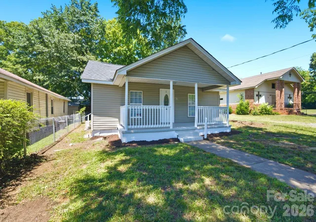 Photo 2 of Single family home for sale at 411 Weathers St, Shelby, NC 28150 | MLS# 4395288 | Listing updated on 2026-09-19
