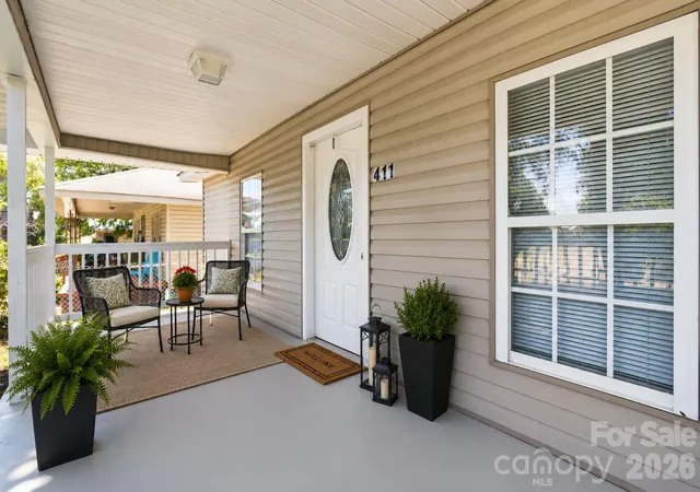 Photo 3 of Single family home for sale at 411 Weathers St, Shelby, NC 28150 | MLS# 4395288 | Listing updated on 2026-09-19