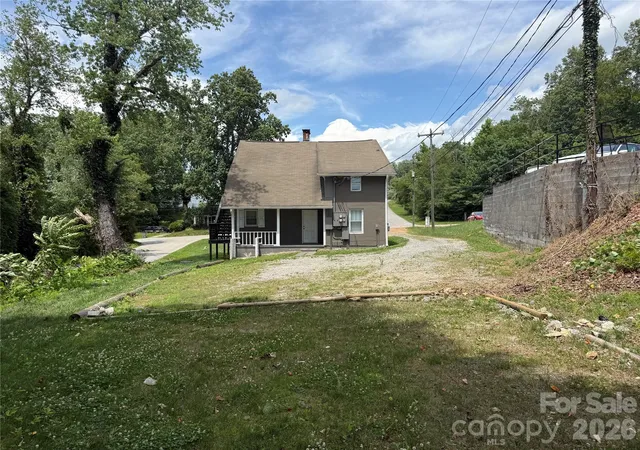 Multi family home for sale at 808 Harrisburg Dr Sw, Lenoir, NC 28645 | MLS# 4395292 | Listing updated on 2026-08-27