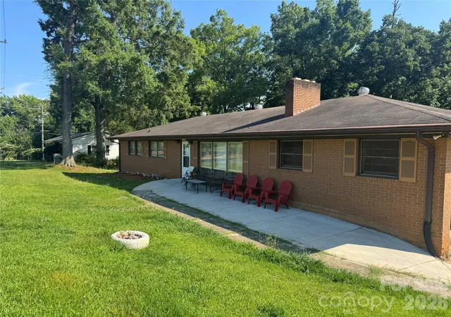 Single family home for sale at 8432 Idlewild Rd, Charlotte, NC 28227 | MLS# 4395310