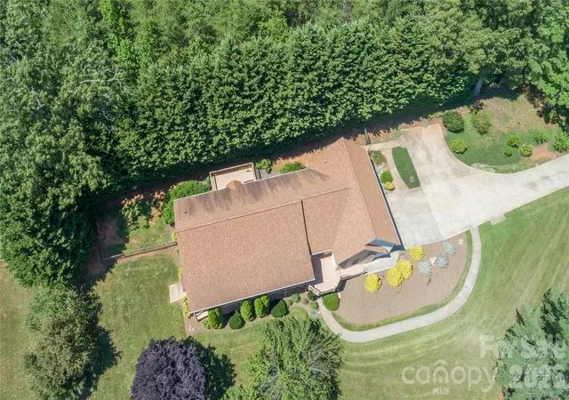 Homes for sale in Weaverville, NC | 506 Brook Knoll Cir, Weaverville, NC 28787 | MLS# 4395332