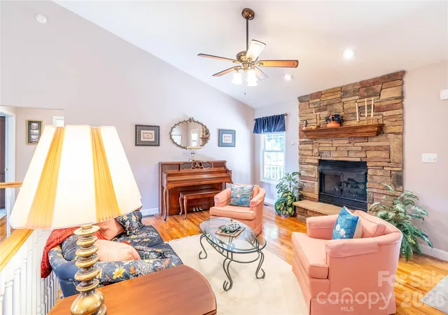 Homes for sale in Weaverville, NC | 506 Brook Knoll Cir, Weaverville, NC 28787 | MLS# 4395332