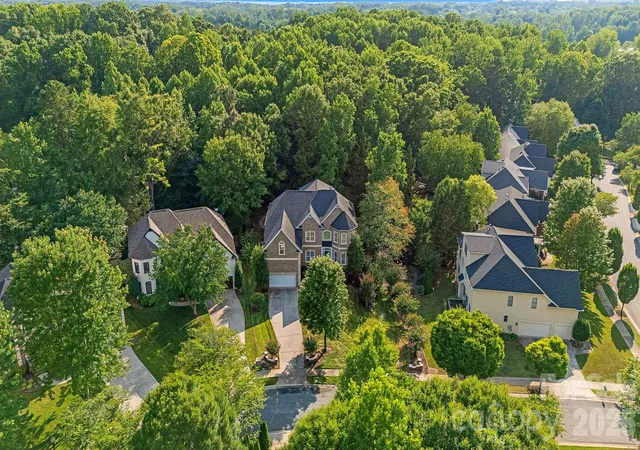 3rd image of 10108 Squires Wy, Cornelius, NC 28031 | MLS# 4395333