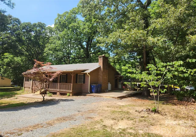 3rd image of 106 Maye St, Wingate, NC 28174 | MLS# 4395338