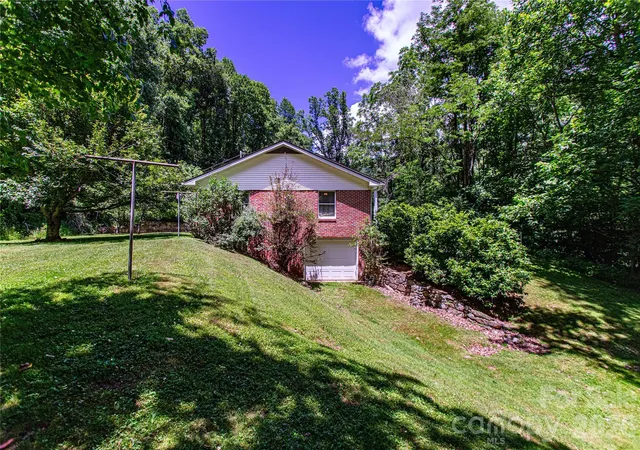 Homes for sale in Mars Hill, NC | 7835 Us 23 Hwy, Mars Hill, NC 28754 | MLS# 4395357
