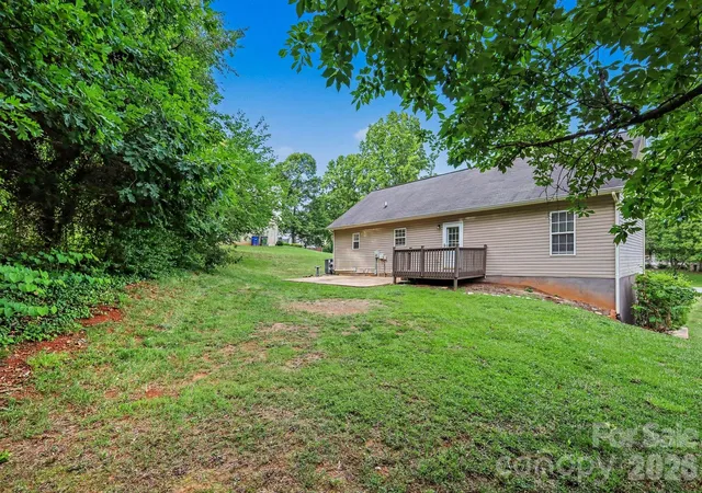 19th image of 1607 Indian Springs Dr Nw, Conover, NC 28613 | MLS# 4395363