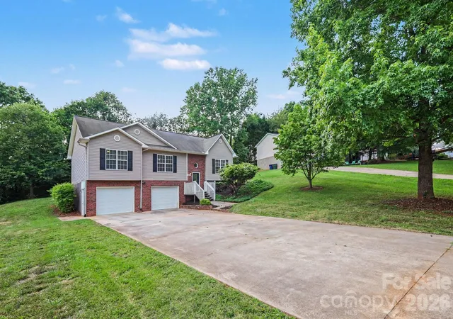 2nd image of 1607 Indian Springs Dr Nw, Conover, NC 28613 | MLS# 4395363
