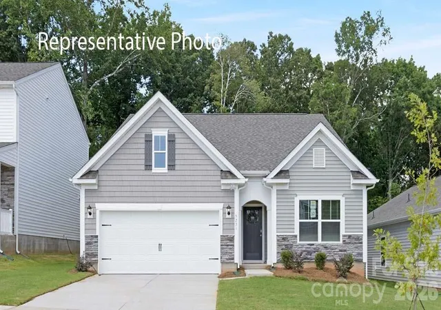1st image of 620 17th Avenue Dr Ne, Hickory, NC 28602 | MLS# 4395377