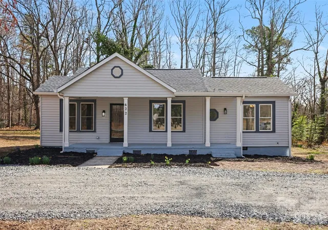 2nd image of 622 Neelys Creek Rd, Rock Hill, SC 29730 | MLS# 4395386
