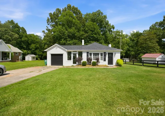 Photo 3 of Single family home for sale at 2693 Salem Church Rd, Lincolnton, NC 28092 | MLS# 4395437 | Listing updated on 2026-09-30
