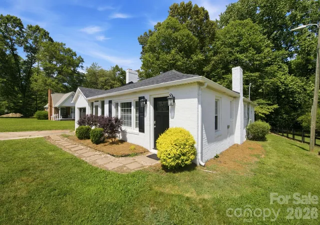 Photo 4 of Single family home for sale at 2693 Salem Church Rd, Lincolnton, NC 28092 | MLS# 4395437 | Listing updated on 2026-09-30