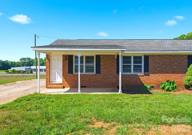Homes for sale in Stanley, NC | 7537 Old Plank Rd, Stanley, NC 28164 | MLS# 4395440