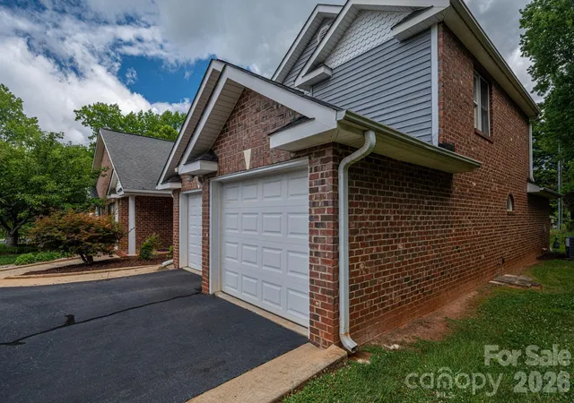 3rd image of 112 Mooreland Dr Ne, Conover, NC 28613 | MLS# 4395451
