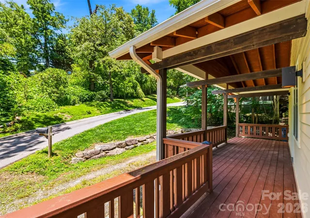 4th image of 25 Shady Park Ln, Asheville, NC 28804 | MLS# 4395453