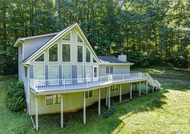 Photo 1 of Single family home for sale at 101 Friar Tuck Ln, Maggie Valley, NC 28751 | MLS# 4395488 | Listing updated on 2026-10-01
