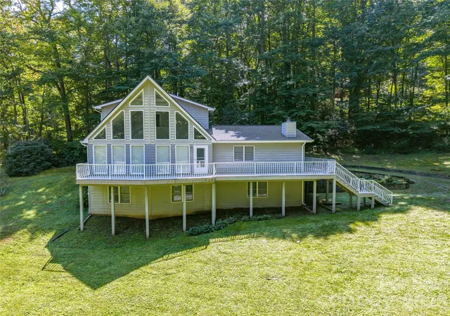Photo 2 of Single family home for sale at 101 Friar Tuck Ln, Maggie Valley, NC 28751 | MLS# 4395488 | Listing updated on 2026-10-01