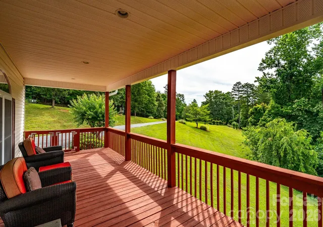 Homes for sale in Marshall, NC | 1697 Windswept Rdg, Marshall, NC 28753 | MLS# 4395499