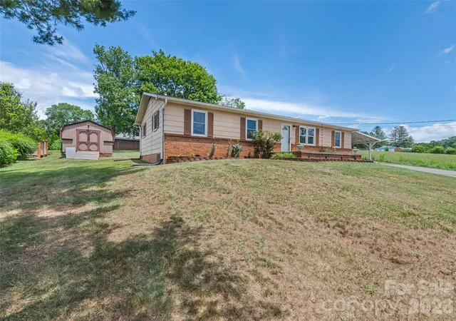 1st image of 111 Keith St, Clyde, NC 28721 | MLS# 4395522