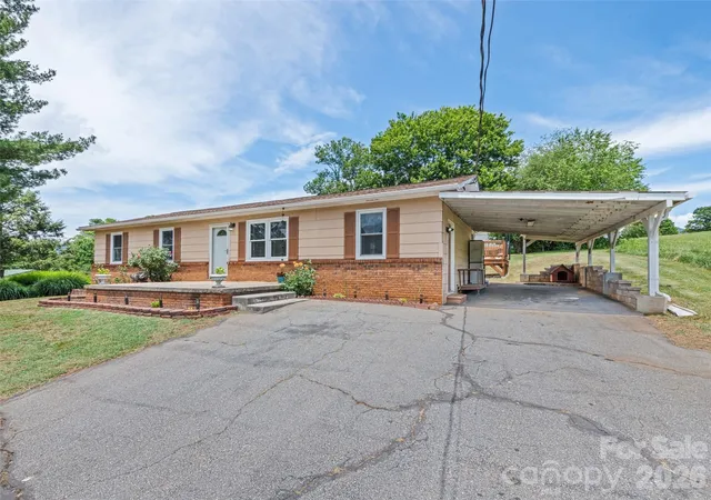 26th image of 111 Keith St, Clyde, NC 28721 | MLS# 4395522