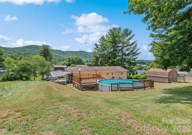 3rd image of 111 Keith St, Clyde, NC 28721 | MLS# 4395522