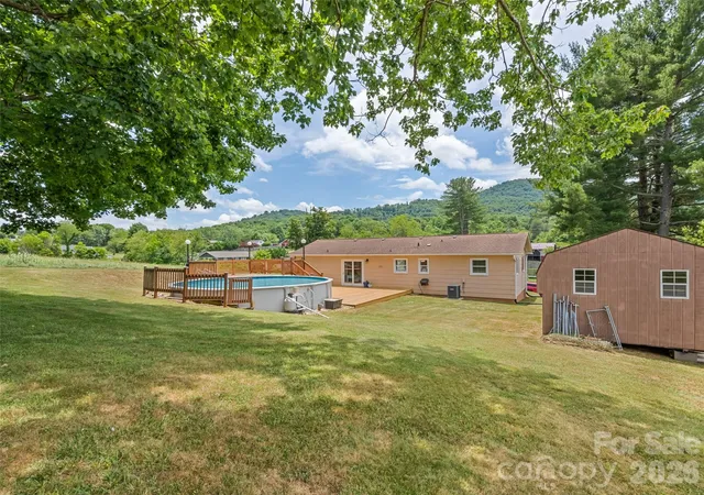 4th image of 111 Keith St, Clyde, NC 28721 | MLS# 4395522